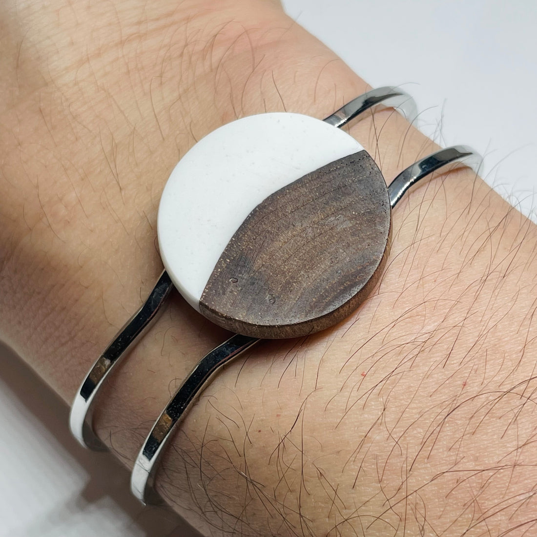Wood and Resin White Walnut Round Bracelet