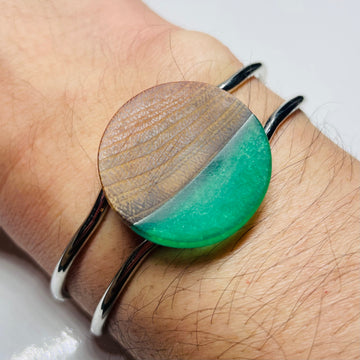 Wood and Resin Emerald Buckthorne Round - Bracelet